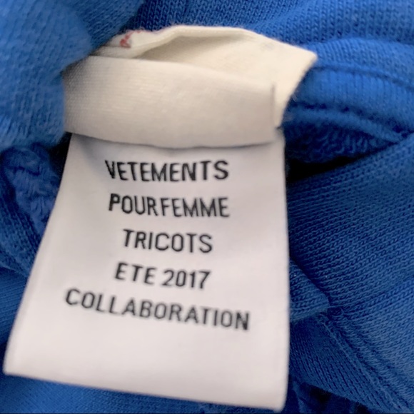 Vetements/Champion hoodie - Picture 7 of 8